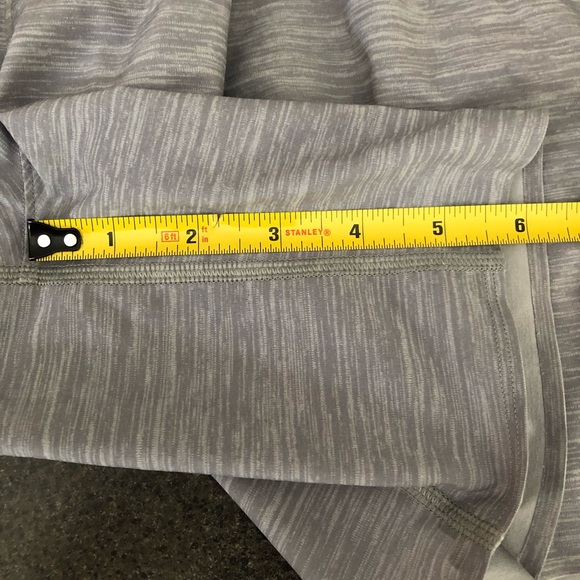 Lululemon active shorts - Picture 8 of 8